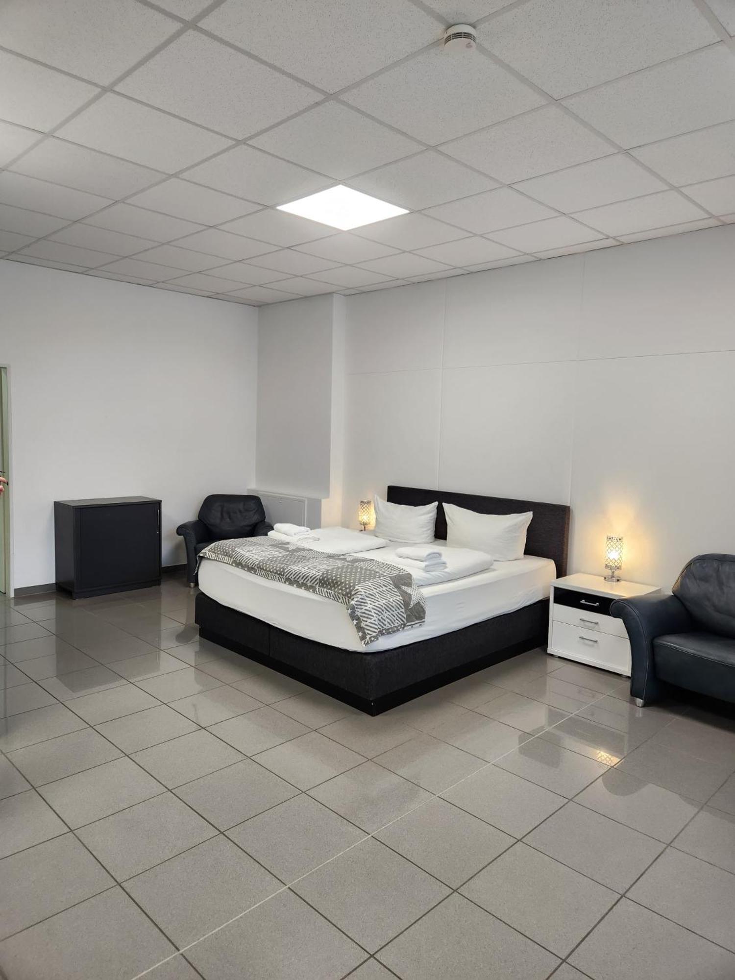 City J&L Apartment Zentrale Lage Фрайбург Екстериор снимка