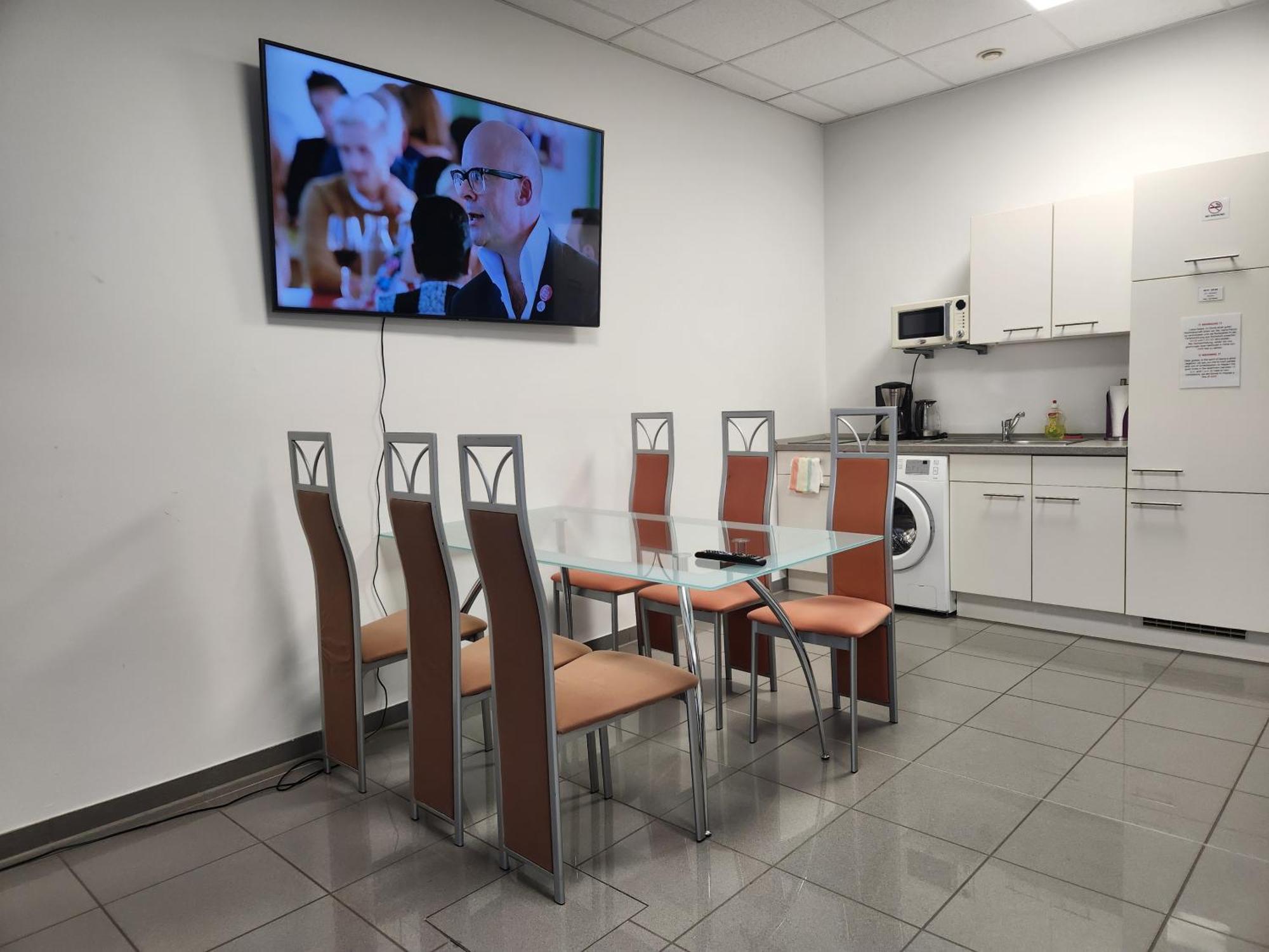 City J&L Apartment Zentrale Lage Фрайбург Екстериор снимка