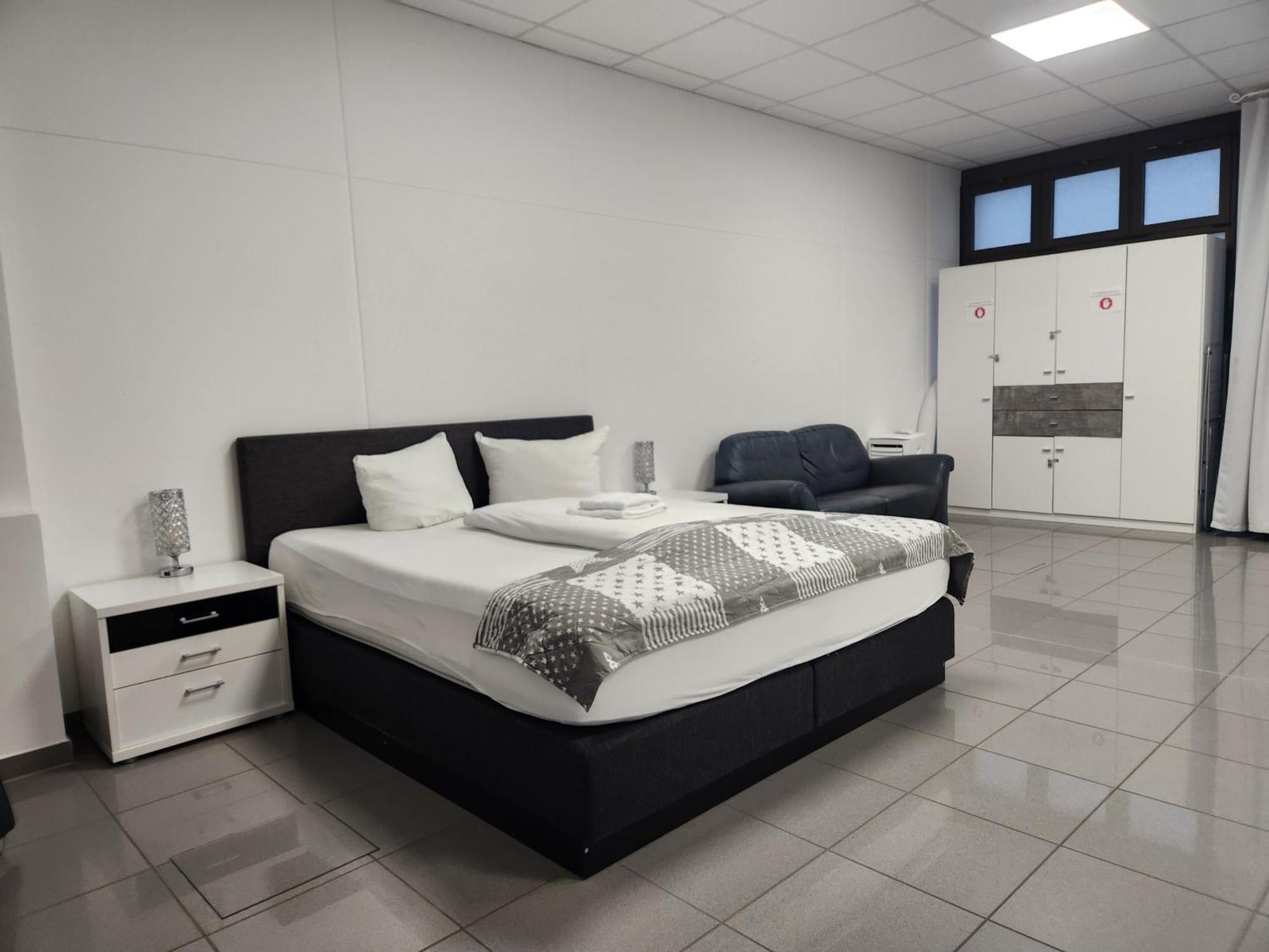 City J&L Apartment Zentrale Lage Фрайбург Екстериор снимка